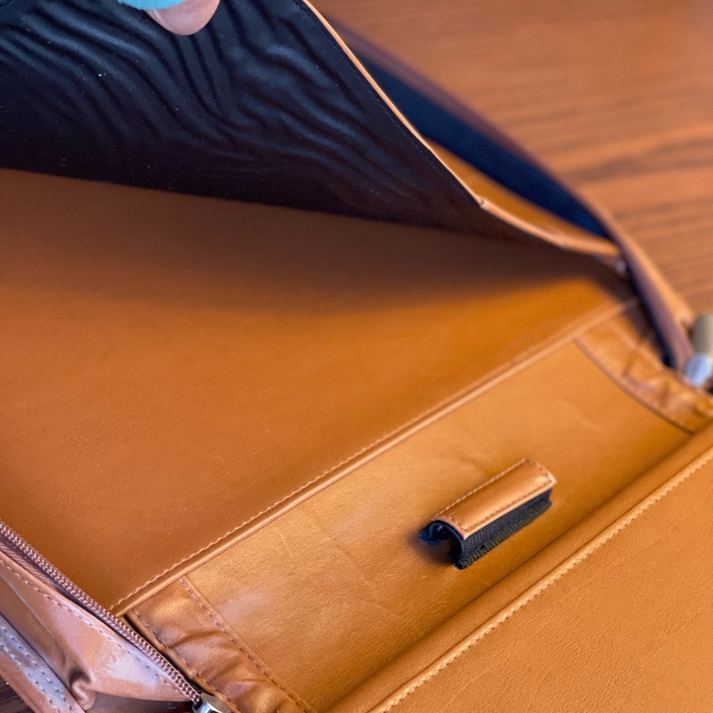Fully Leather Laptop Or Document Case - image 4